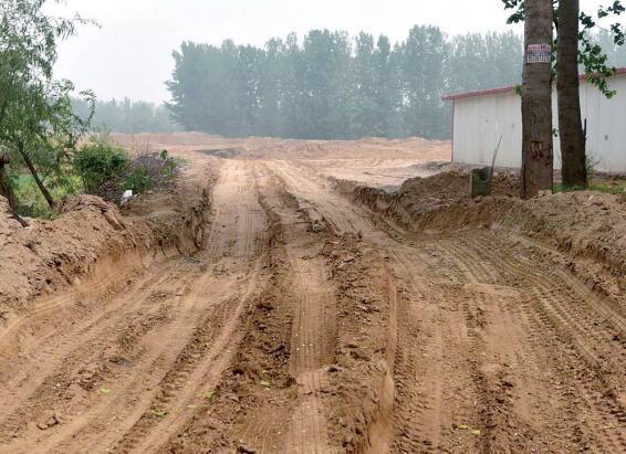郑州一区域空气污染严重 新利(中国)冒黑烟扬尘漫天